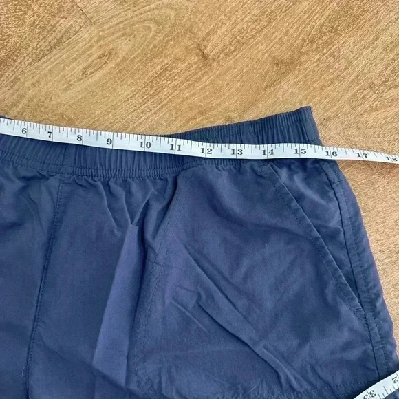 Columbia Navy Blue Shorts XL - Picture 8 of 8